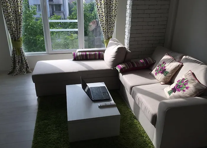 South Park - Louis Eyer Sofya